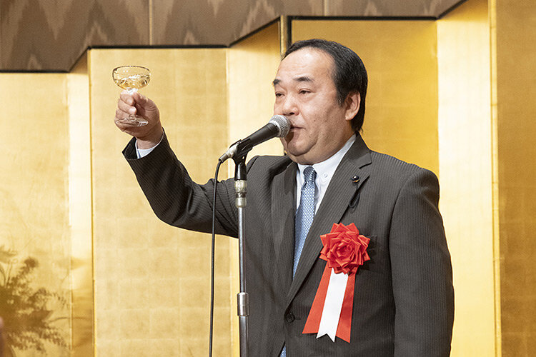 祝賀会乾杯　中本県議会議長